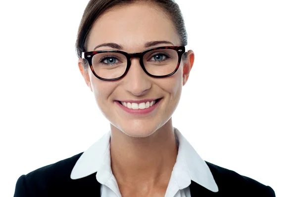 Mulher de negócios confiante com óculos — Fotografia de Stock