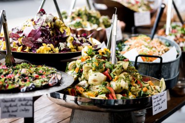 Salata büfesi üzerinde görüntülenen