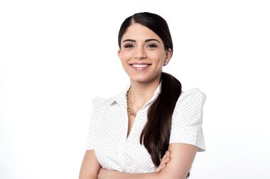 katlanmış silah ile poz kadın