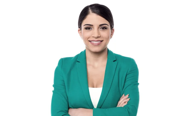 Confident business woman with crossed arms — Stock Photo, Image