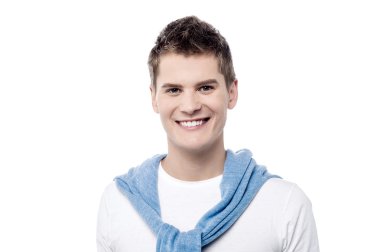 Yakışıklı şık genç adam