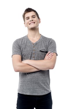 yakışıklı genç silah ile geçti