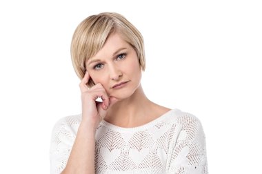 Söz konusu kadın üzerinde beyaz izole