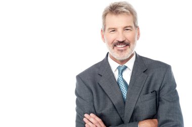 Üst düzey işadamı silah ile poz geçti