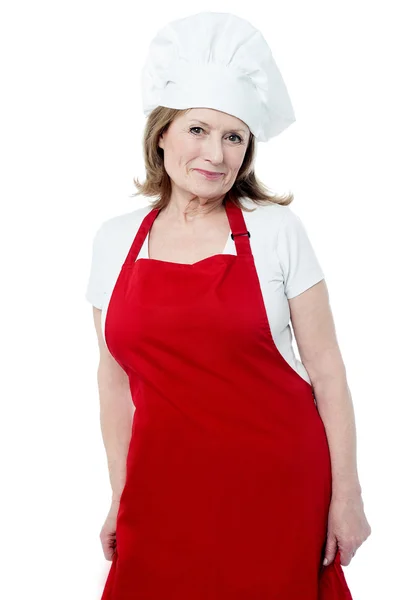 Mujer chef posando a la cámara — Foto de Stock