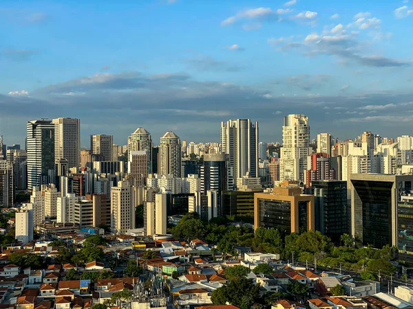 Gran Ciudad Edificio Cielo Azul Sao Paulo Brasil — Foto de Stock