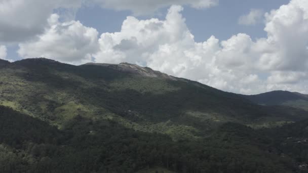 Flygfoto Över Pedra Grande Big Rock Mountain Atibaia Sao Paulo — Stockvideo