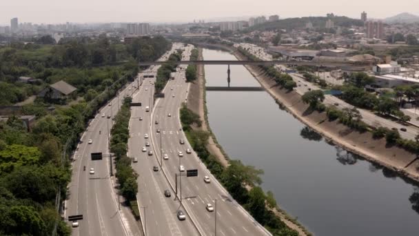 Cidade São Paulo Brasil Vista Aérea Rio Entre Estradas Paisagem — Vídeo de Stock