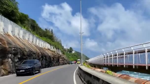 Arabayla Niemeyer Bulvarı Sao Conrado Bölgesi Rio Janeiro Brezilya — Stok video