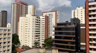 Güney Amerika 'da bina inşaatı. Birkaç farklı bina. Sao Paulo şehri, Brezilya. 