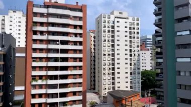 Güney Amerika 'da bina inşaatı. Birkaç farklı bina. Sao Paulo şehri, Brezilya. 