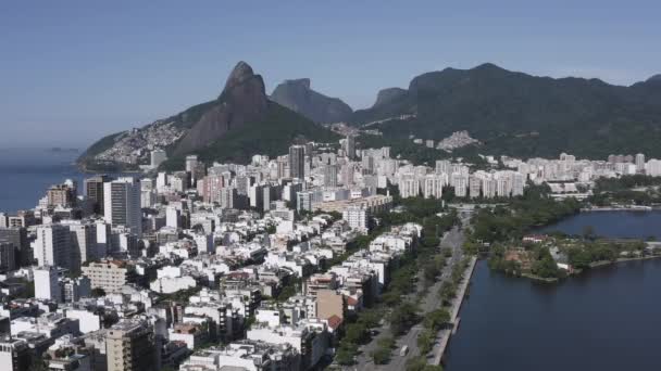 巴西里约热内卢市Rodrigo Freitas湖和Leblon区 — 图库视频影像