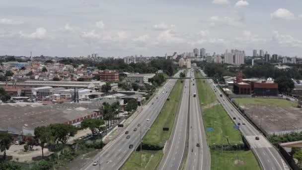 Вид Воздуха Городскую Жизнь Воздушный Ландшафт Шоссе Сцена Транспортировки Санто — стоковое видео