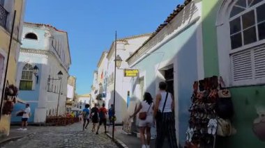 Brezilya, Bahia State, Salvador City. Tarih Merkezi 'nde. Salvador, Bahia. Brezilya 'nın tarihi kalbi, her caddenin yüzyılların kültürünü, rengini ve hafızasını barındırdığı yer. 11-15-2025