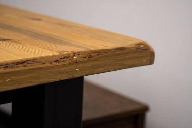 Mutfak masasında özel kalınlığı olan meşe mutfak atölyesi..