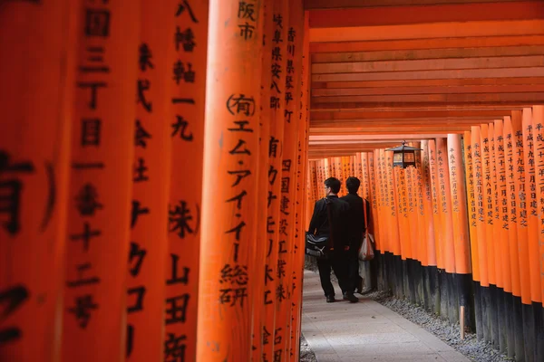 Torii bramy w Kyoto, Japonia. — Zdjęcie stockowe