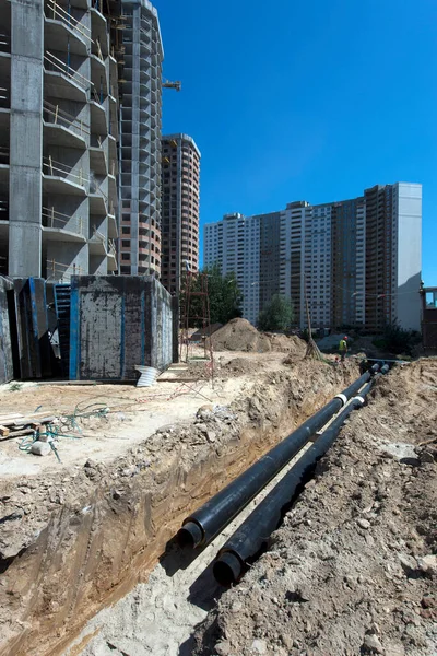 Colocação Oleodutos Comunicações Estaleiro Produção Apartamentos Habitação Social — Fotografia de Stock