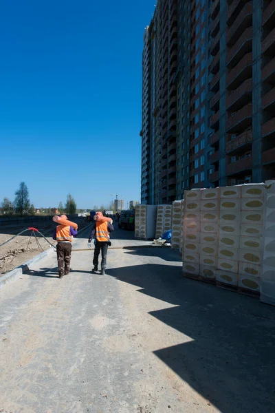 Yolu Döşemek Avlu Alanı Nşaat Alanı Apartman Üretimi Sosyal Konutlar - Stok İmaj