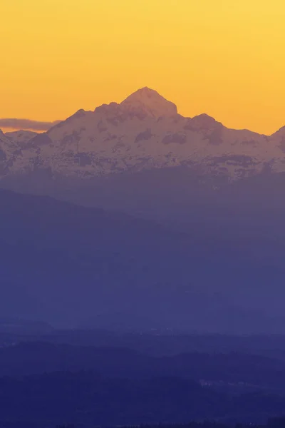 Triglav Highest Alpine Peak Slovenia Twilight Time Intensely Orange Sky — Foto Stock