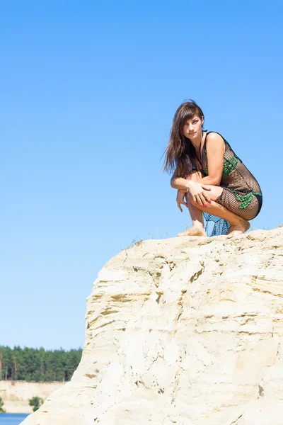 Fille sur la plage — Photo