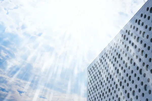 Building against blue sky — Stock Photo, Image