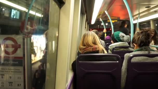 London buss inredning, insida vy — Stockvideo