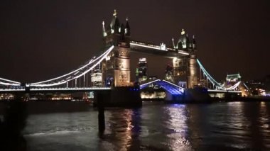 Tower Bridge Lift geceleri