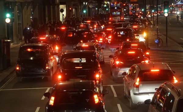 Evening traffic, London city lights — Stock Photo, Image