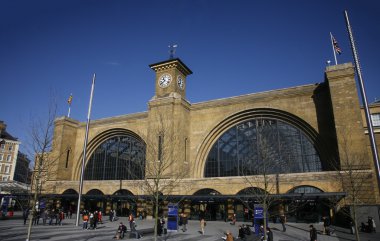 King's Cross görünümünü tren istasyonuna Londra dışında