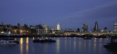 London skyline, night scene clipart