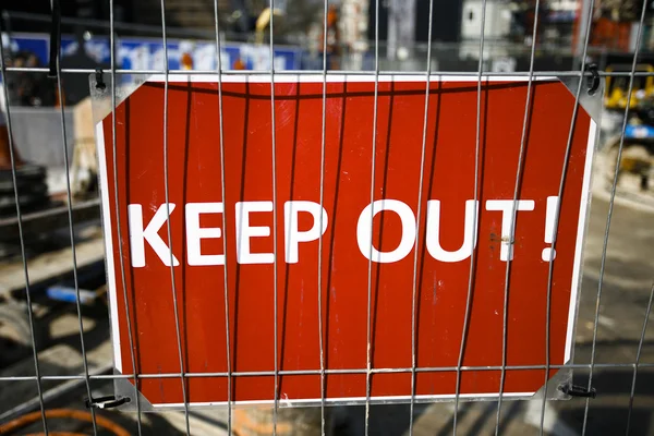 Warning sign at construction site — Stock Photo, Image