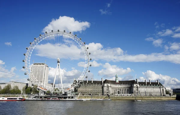 Objectieve blik op de London Eye — Stockfoto