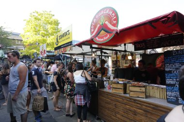 Londra Camden Market, sokak gıda