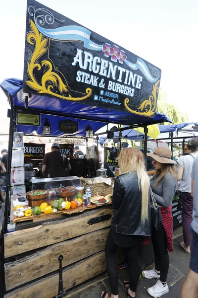 Mercado de Camden Londres, ruas alimentos — Fotografia de Stock