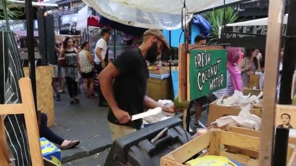 Αγορά Camden του Λονδίνου, τρόφιμα δρόμο — Αρχείο Βίντεο
