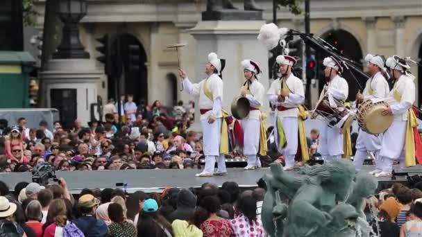 2015 Londra Kore Festivali, Trafalgar Meydanı — Stok video