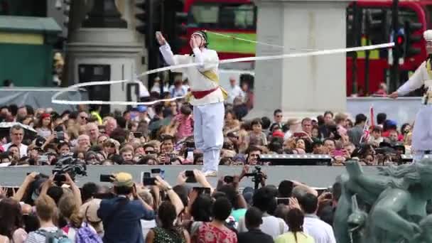 2015 Londra Kore Festivali, Trafalgar Meydanı — Stok video