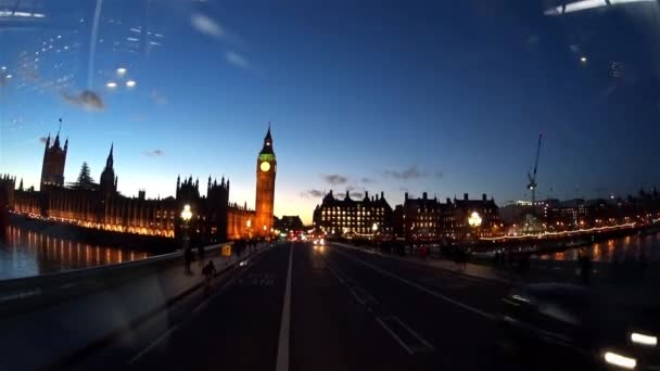 Londres Cityscape, Time Lapse Footage, Vista do motorista de ônibus — Vídeo de Stock