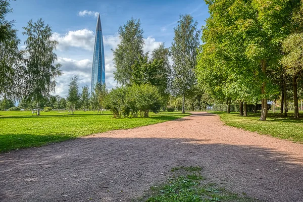 Lakhta Center Business Center Europas Höchstes Gebäude Aus Dem Park — Stockfoto