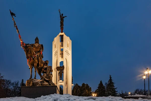 Monumento Peresvet Uno Los Símbolos Ciudad Bryansk Una Noche Nevada — Foto de Stock