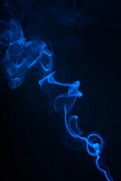 タバコからの煙します。 — ストック写真