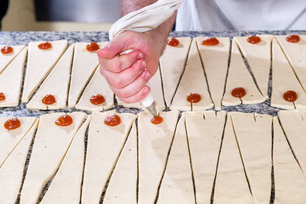 Stages Preparation Pastry Chef Prepares Jam Croissant Pastry Shop — 스톡 사진