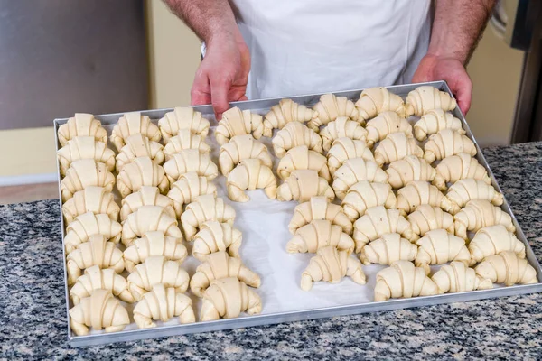 Stages Preparation Pastry Chef Prepares Jam Croissant Pastry Shop — 图库照片