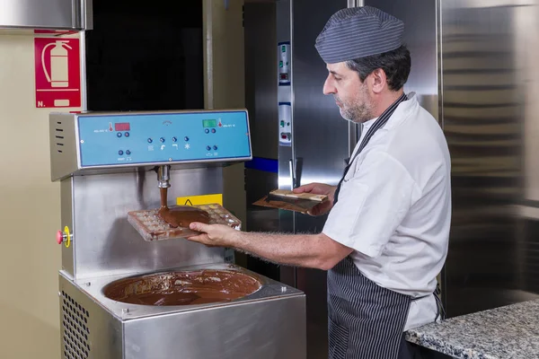 ペストリーのダークチョコレートの準備の段階 — ストック写真