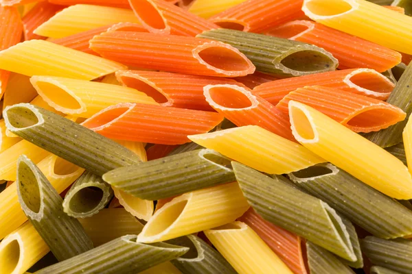 Pasta de penne de tres colores — Foto de Stock