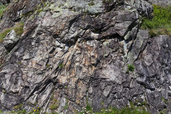 Pedra calcária de montanha — Fotografia de Stock