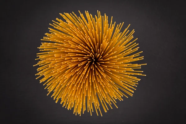 Цветок цельного пшеничного спагетти — стоковое фото
