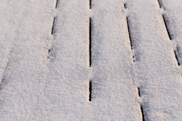 Verschneite Holzterrasse — Stockfoto