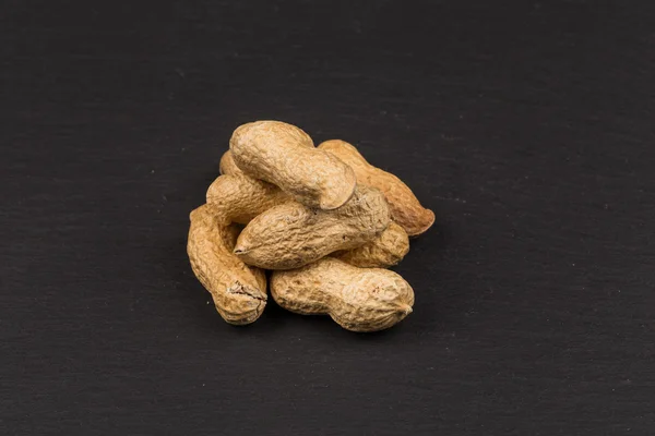 Gusci di arachidi crude — Foto Stock