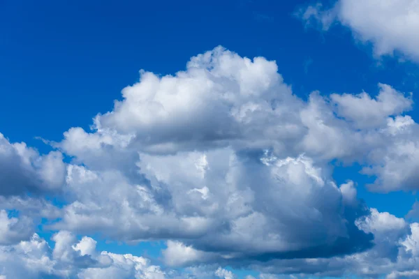 Céu azul fundo — Fotografia de Stock